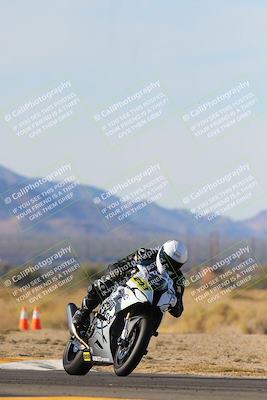 media/Dec-17-2023-CVMA (Sun) [[bf0c04832d]]/Race 2 Amateur Supersport Open/